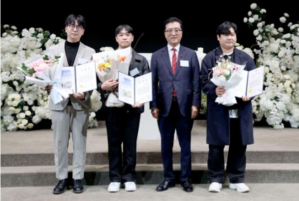 대전시의회 조원휘 의장 “규제가 아닌 생존, 다음 세대 지켜야” 기사 이미지