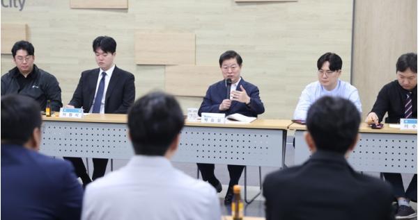 광명시, 젊은 기업인들과 기업 성장 지원 위해 머리 맞대 기사 이미지